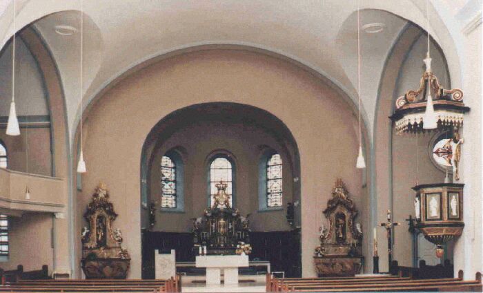 kirche_i.jpg (53678 Byte)